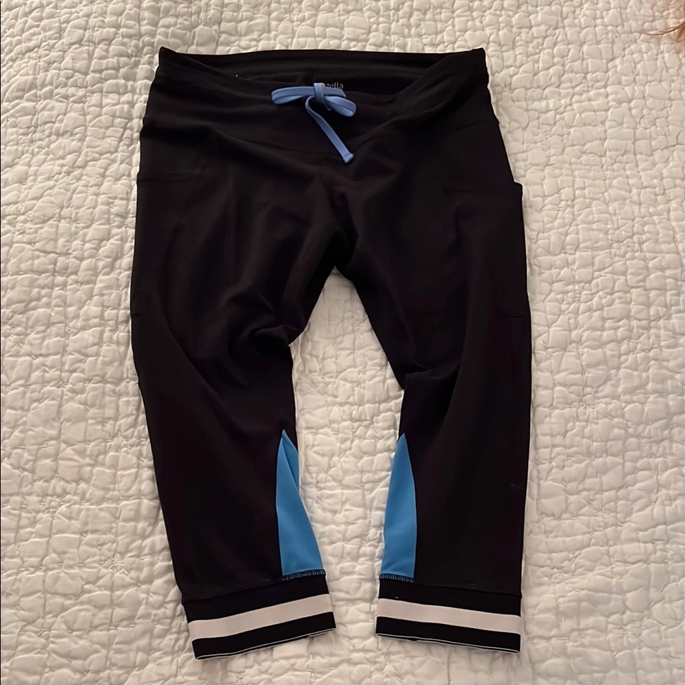 Zella Black and Blue Bottoms cropped leggings with  drawstring top and pockets